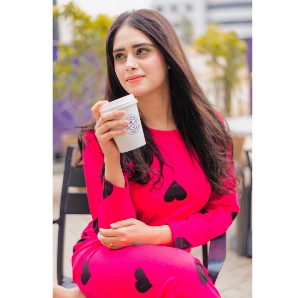 Comfortable Whimsical Hearts Printed Enchanting Night Suit Loungewear For Ladies