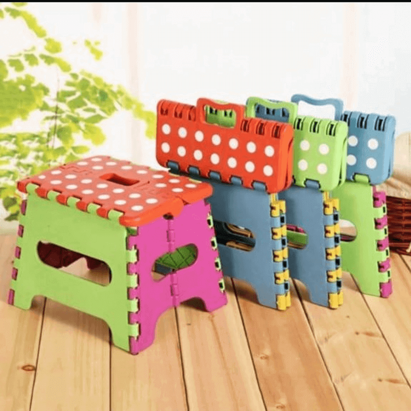 Non Slip Folding Plastic Stool, Lightweight with 330.7 Lbs Capacity for Indoor and Outdoor Use