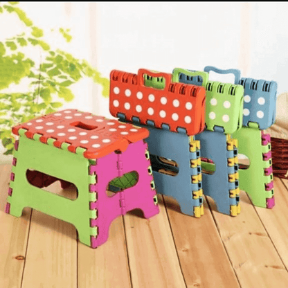 Non Slip Folding Plastic Stool, Lightweight with 330.7 Lbs Capacity for Indoor and Outdoor Use