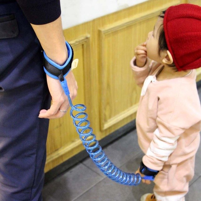 Child Anti Lost Safety Harness for Toddlers Wrist Link Walking Belt