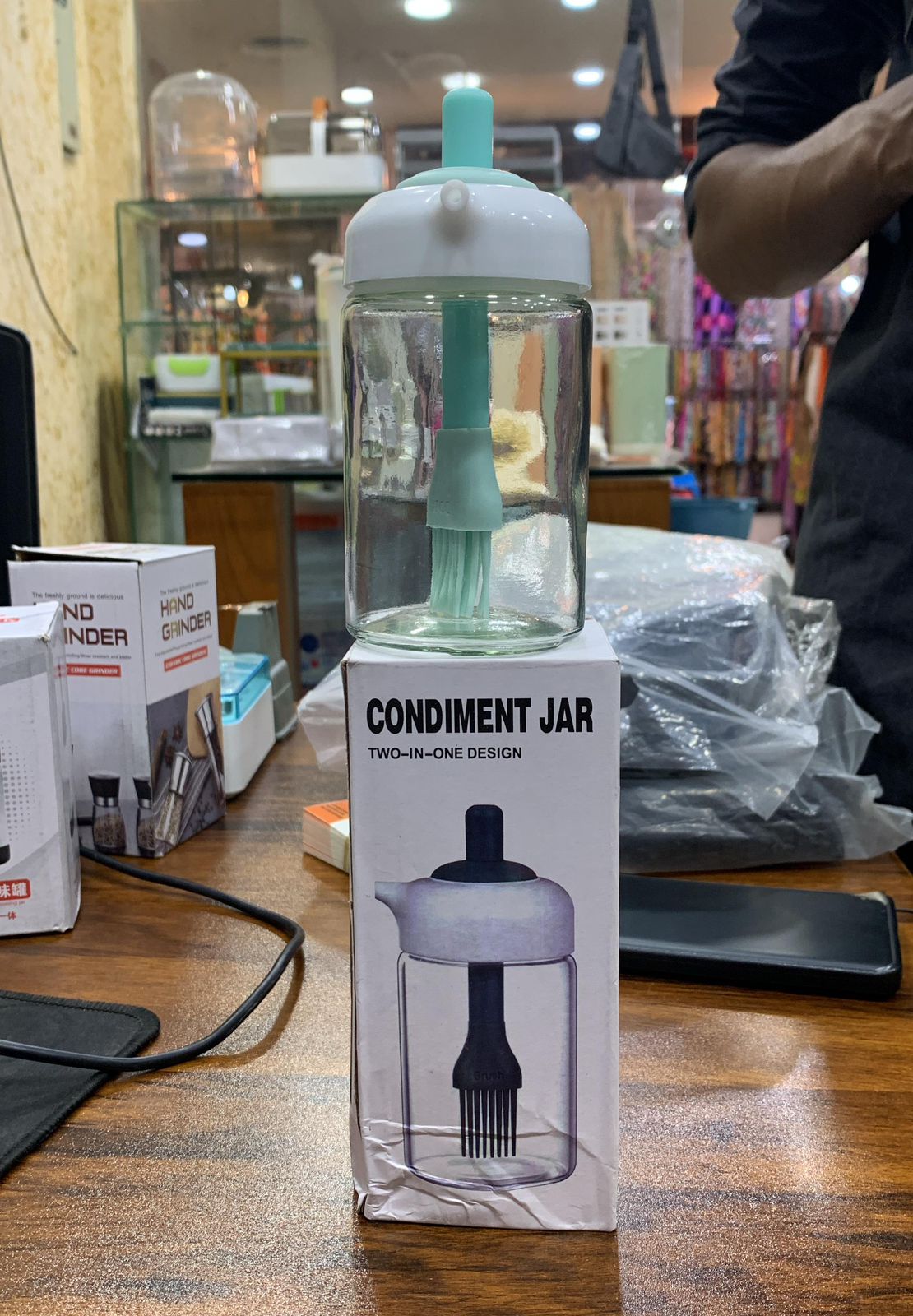 Oil bottle with brush head